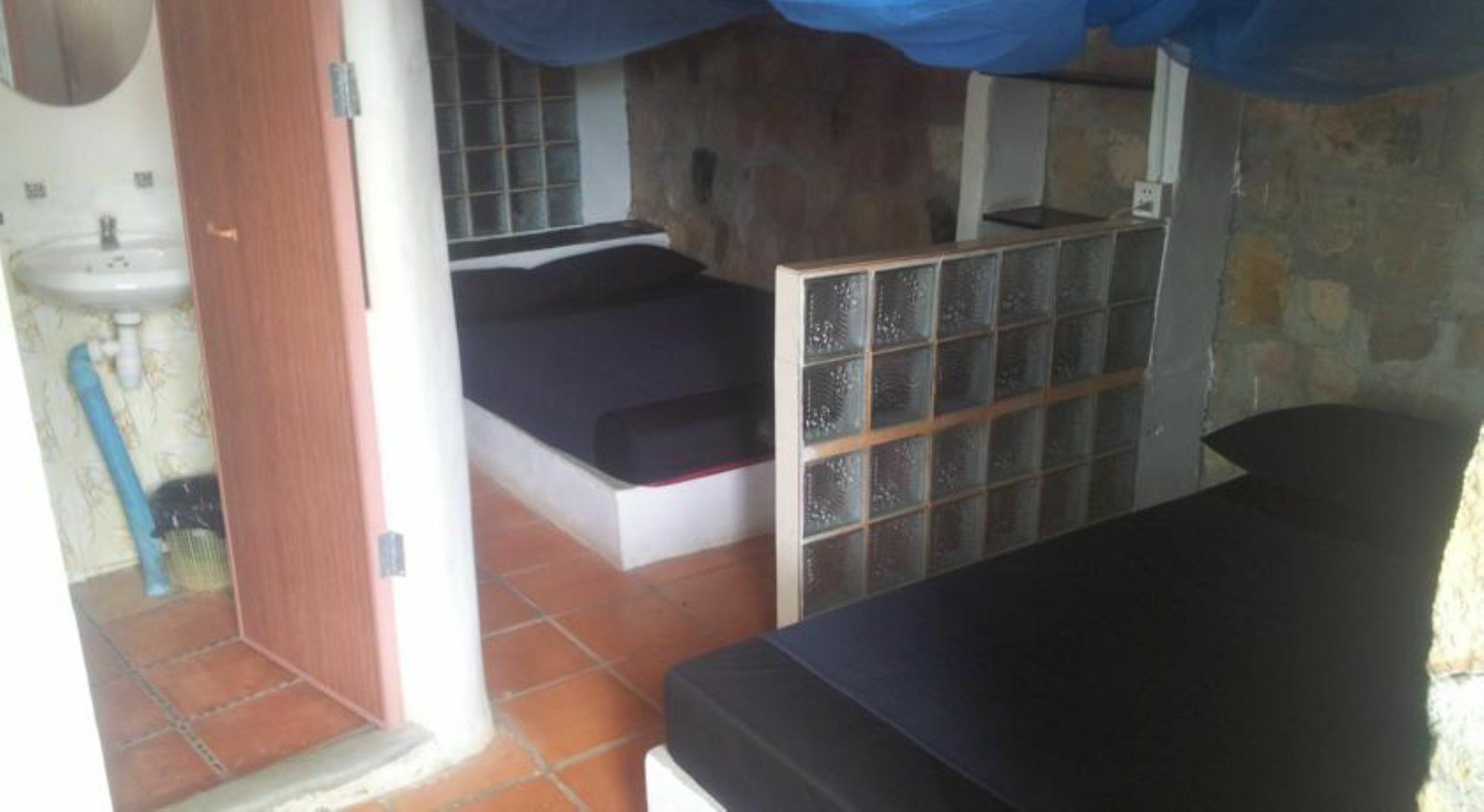 Kepmandou Lounge-Bar Panzió Kültér fotó